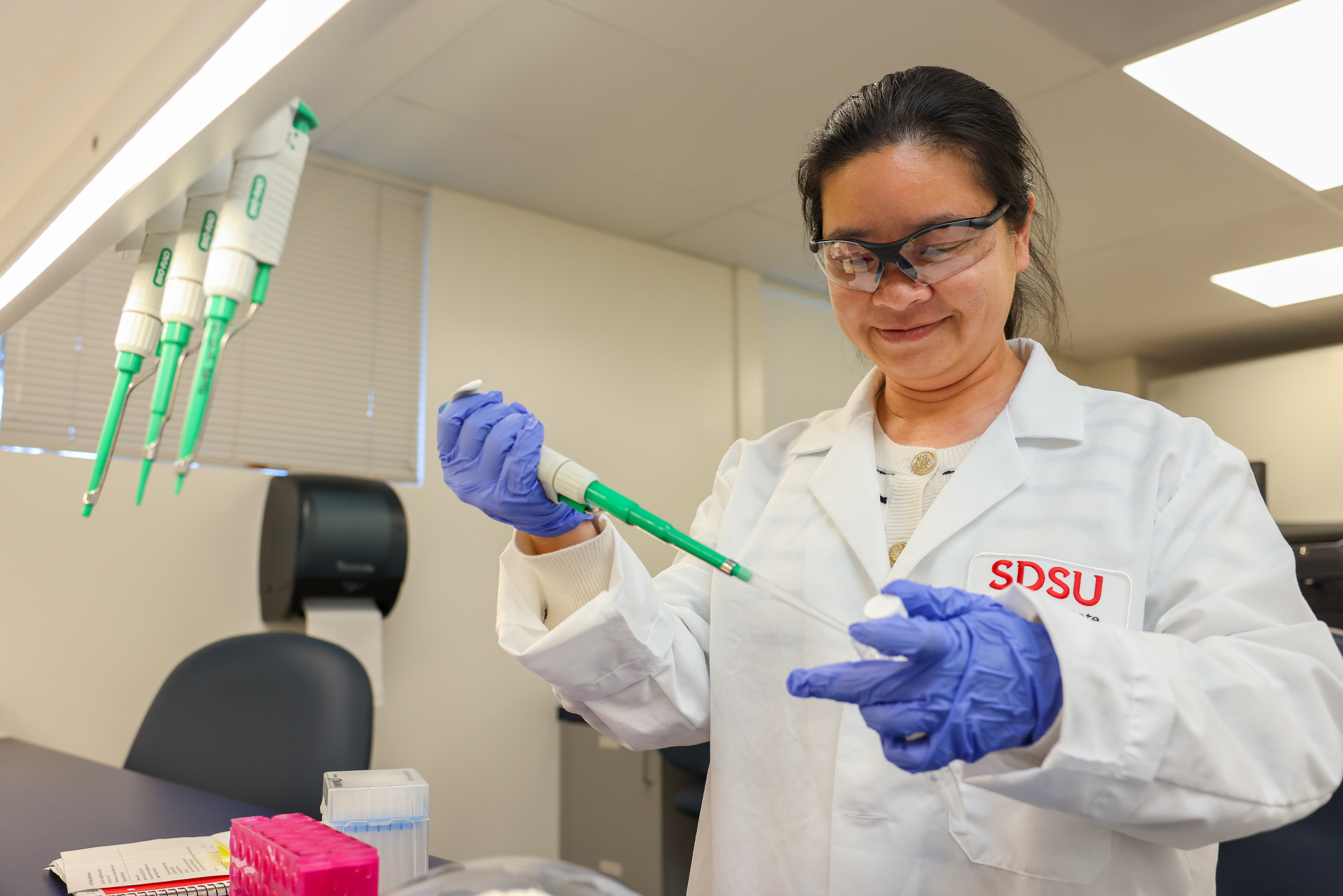 scientist piping