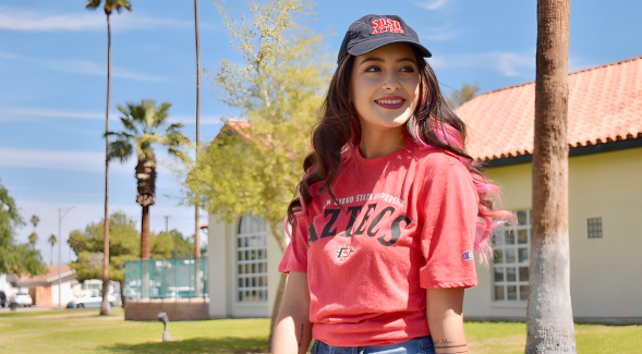 Jazmyn Horton-Alvarado poses at SDSU Imperial Valley’s Front Lawn (Karla Lora-Acosta)